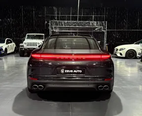 Porsche Panamera 4S E-Hybrid 2025