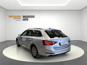 Škoda Superb Combi 2021