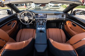 Bentley Continental GTC 2022