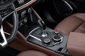 Alfa Romeo Stelvio 2020