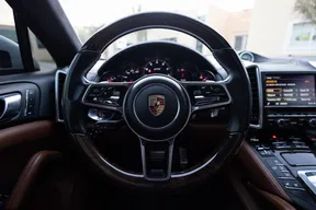 Porsche Cayenne GTS 2016