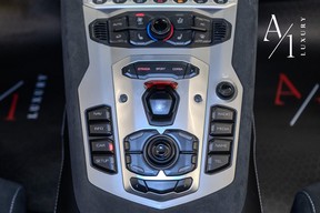 Lamborghini Aventador 2014
