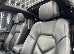 Porsche Macan 2021