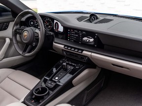 Porsche 911 Carrera 4 GTS 2023