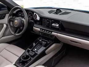 Porsche 911 Carrera 4 GTS 2023