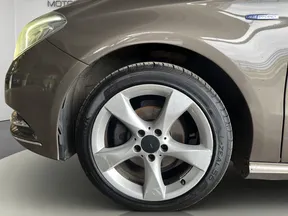Mercedes-Benz B-Class 180 2012
