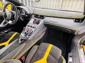 Lamborghini Aventador 2014