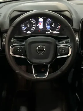 Volvo XC40 T4 2022