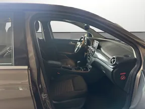 Mercedes-Benz B-Class 180 2012