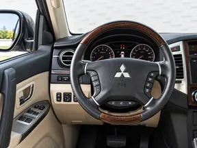 Mitsubishi Pajero / Shogun / Montero 2020