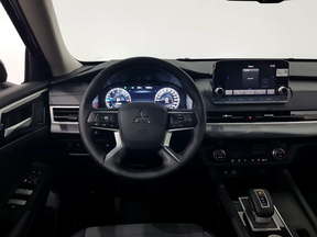 Mitsubishi Outlander / Airtek 2023