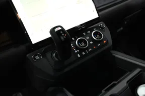 Land Rover Defender 110 2026