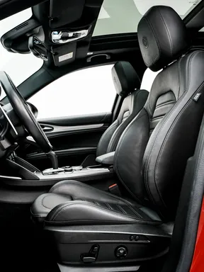 Alfa Romeo Stelvio 2023