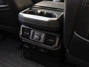 Ford F-150 Raptor R 2024