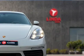 Porsche Cayman 718 2024