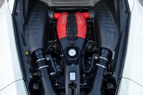 Ferrari F8 Tributo 2021