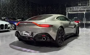 Aston Martin V8 Vantage 2019