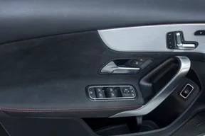 Mercedes-Benz A-Class 200 2021