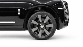 Rolls-Royce Cullinan Black Badge 2023
