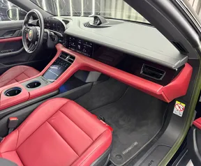 Porsche Taycan 2023