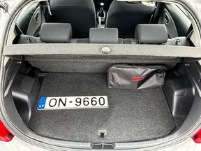 Toyota Yaris 2016