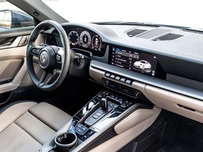 Porsche 911 Carrera 2025