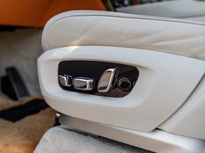 Rolls-Royce Cullinan Black Badge 2023