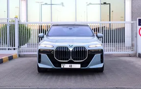 BMW 7 Series 735 2024