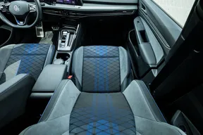 Volkswagen Golf R 2024