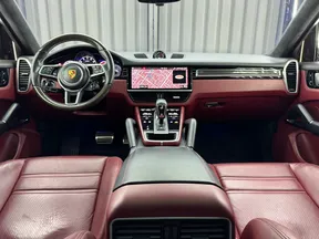 Porsche Cayenne GTS 2021