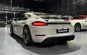 Porsche Cayman 718 GT4 2020