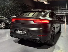 Porsche Cayenne GTS Coupé 2021