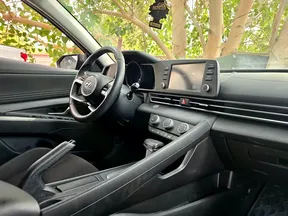 Hyundai Elantra / Avante 2023