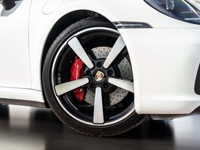 Porsche 911 Carrera 2024