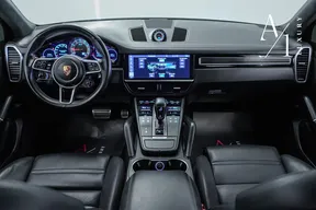 Porsche Cayenne GTS 2021