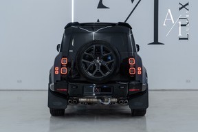 Land Rover Defender 110 2023