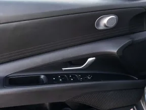 Hyundai Elantra / Avante 2025