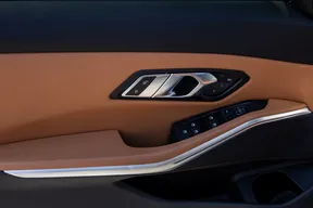 BMW 3 Series 330 2022