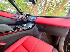 Land Rover Range Rover Velar 2025