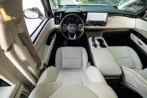 Lexus LM 350h 2024