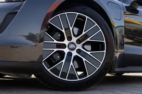 Porsche Taycan 2024