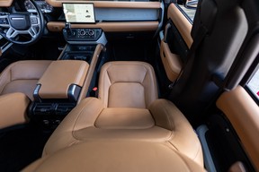 Land Rover Defender 110 2024