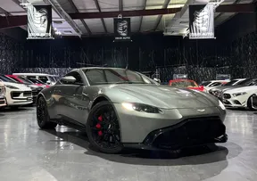 Aston Martin V8 Vantage 2019