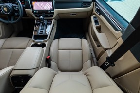 Porsche Macan 2025