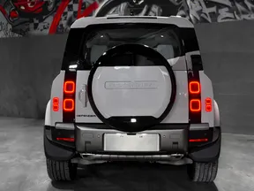 Land Rover Defender 110 2026