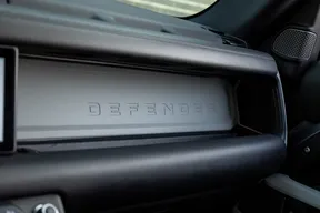 Land Rover Defender 90 2021