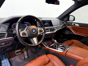 BMW X7 40i 2021