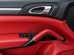 Porsche Cayenne Turbo 2015