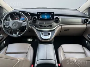 Mercedes-Benz V-Class 300 2022
