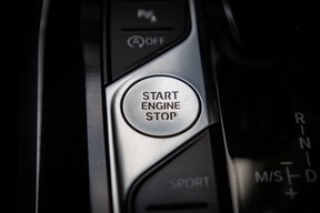 BMW 3 Series 330 2019